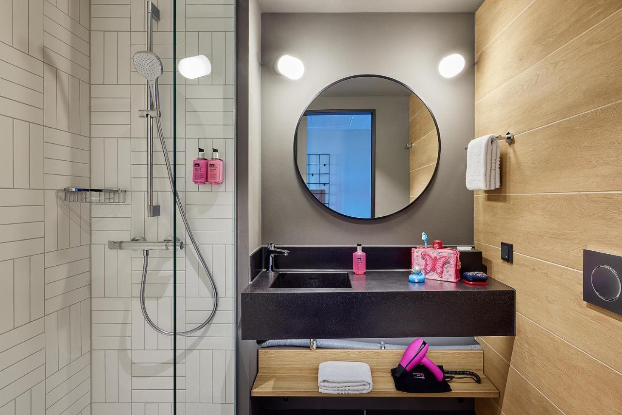 Moxy Cologne Muelheim Hotel Eksteriør billede